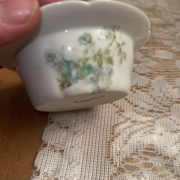 Limoges France 4" Custard Bowl ramekin dessert bowl Blue Roses Vintage - Picture 2 of 4
